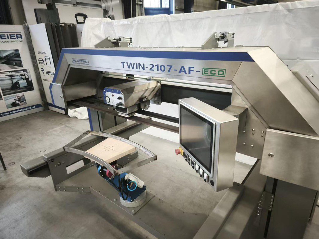 銓增精密引進劃時代研磨設備 PMA智能雙砂帶研磨機 提升金屬表面處理效能 銓增精密引進劃時代研磨設備 PMA智能雙砂帶研磨機 提升金屬表面處理效能