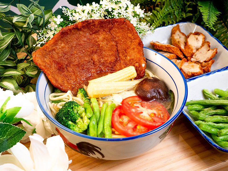 豐原蔬食美食生力軍!鮮香排燒麵、泰式酥豆腐令人耳目一新 豐原蔬食美食生力軍!鮮香排燒麵、泰式酥豆腐令人耳目一新