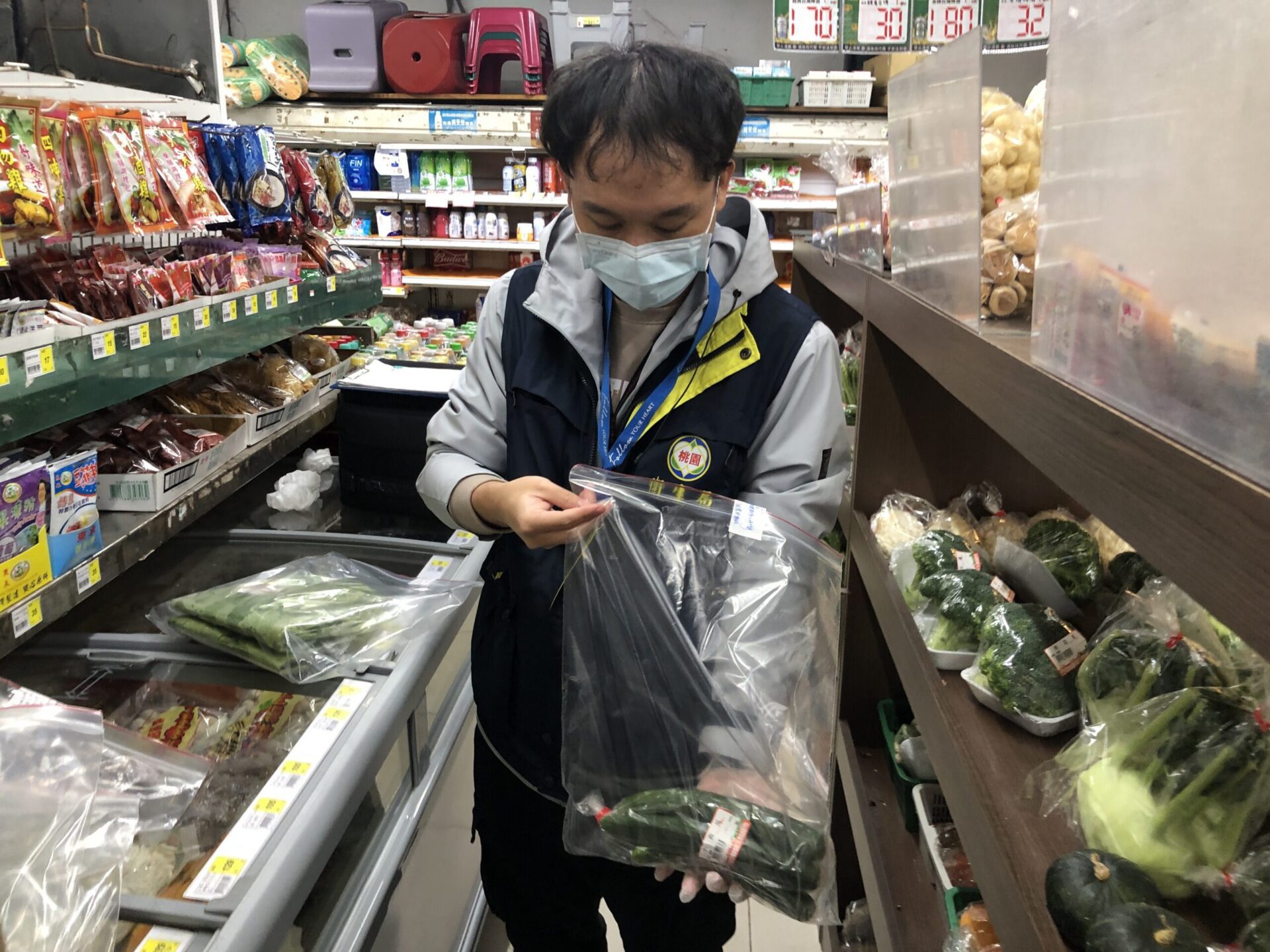 桃市抽驗206件清明應景食品 小黃瓜、香菜農藥殘留超標