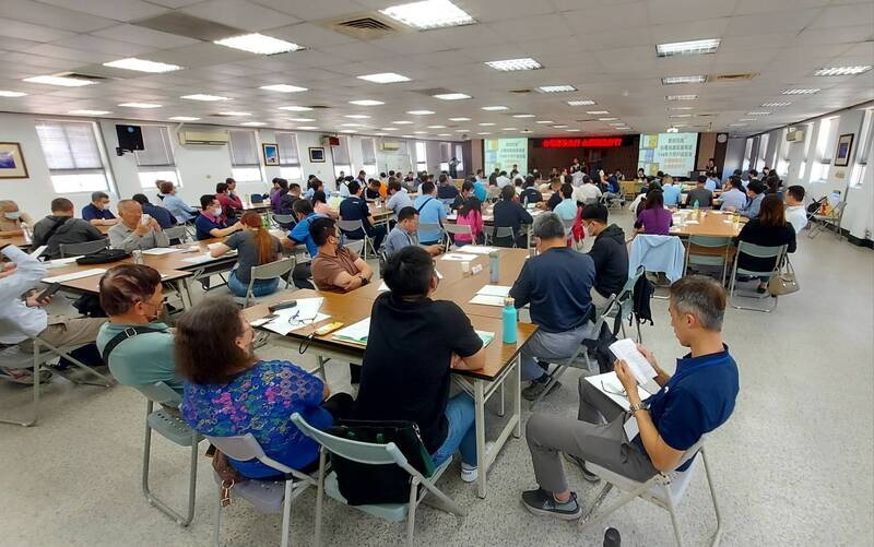 台電高雄、鳳山區處聯手推動深度節能 助100KW以上的高壓用戶企業省電降成本