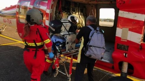 蘭嶼民眾因腦梗塞派遣黑鷹跨海馳援送醫