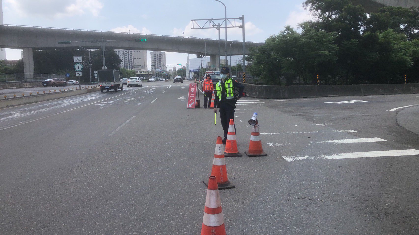 清明4天連假 楊梅警籲改走替代道路 清明4天連假 楊梅警籲改走替代道路