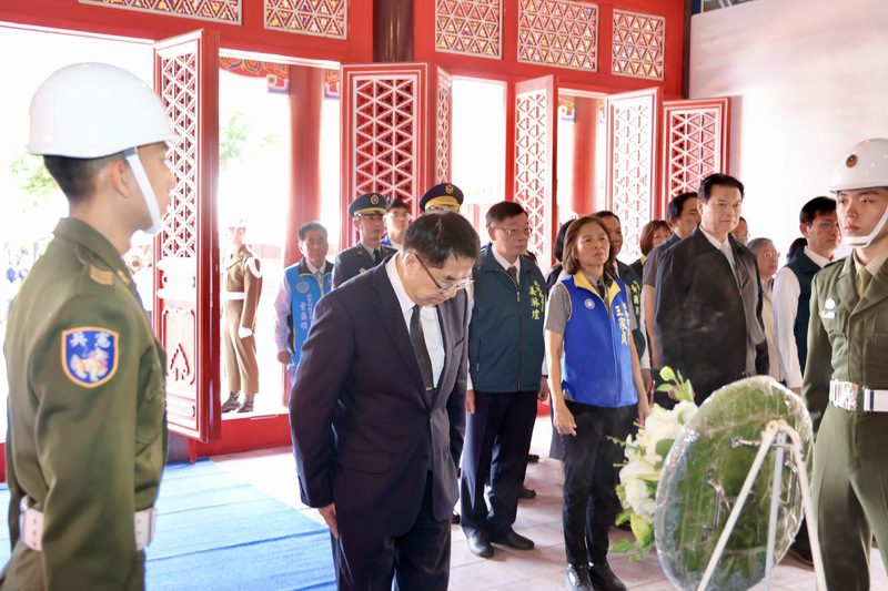 感念為國捐軀烈士忠貞精神 黃偉哲主持114年公祭革命先烈暨陣亡將士春祭典禮 感念為國捐軀烈士忠貞精神 黃偉哲主持114年公祭革命先烈暨陣亡將士春祭典禮