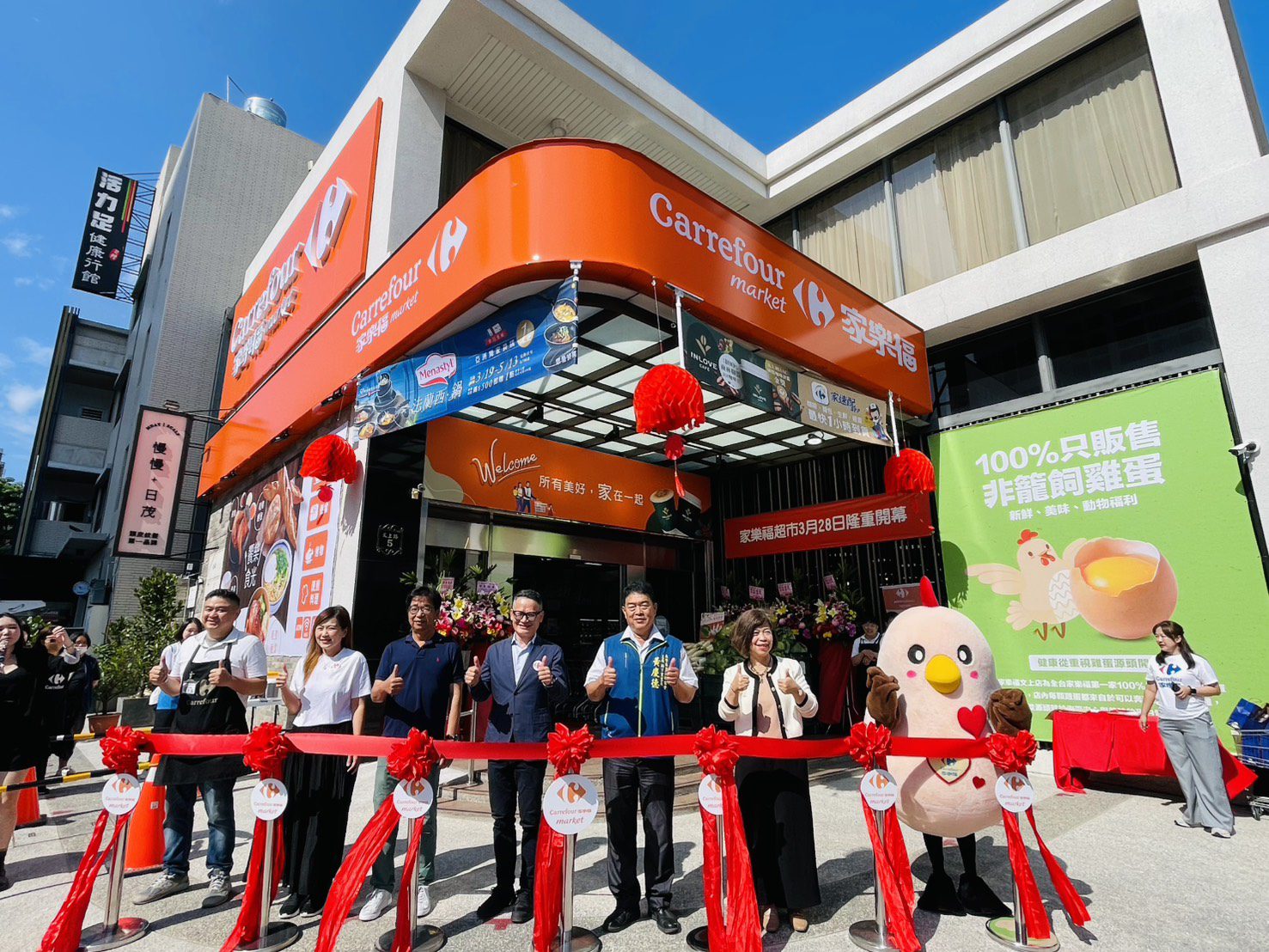 搶進漢神商圈!家樂福左營文上店今開幕 主打智慧科技結合休閒購物新指標 搶進漢神商圈!家樂福左營文上店今開幕 主打智慧科技結合休閒購物新指標