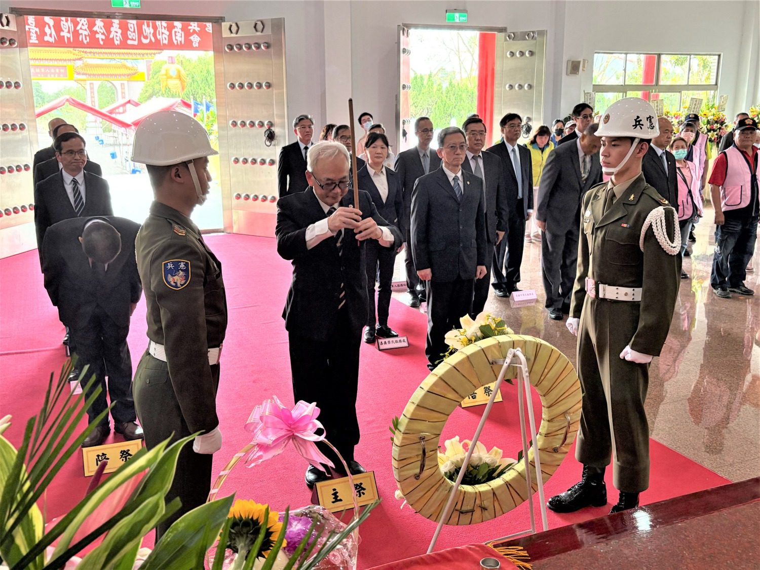 春季祭悼榮民英靈　癌末眷屬圓夢參與