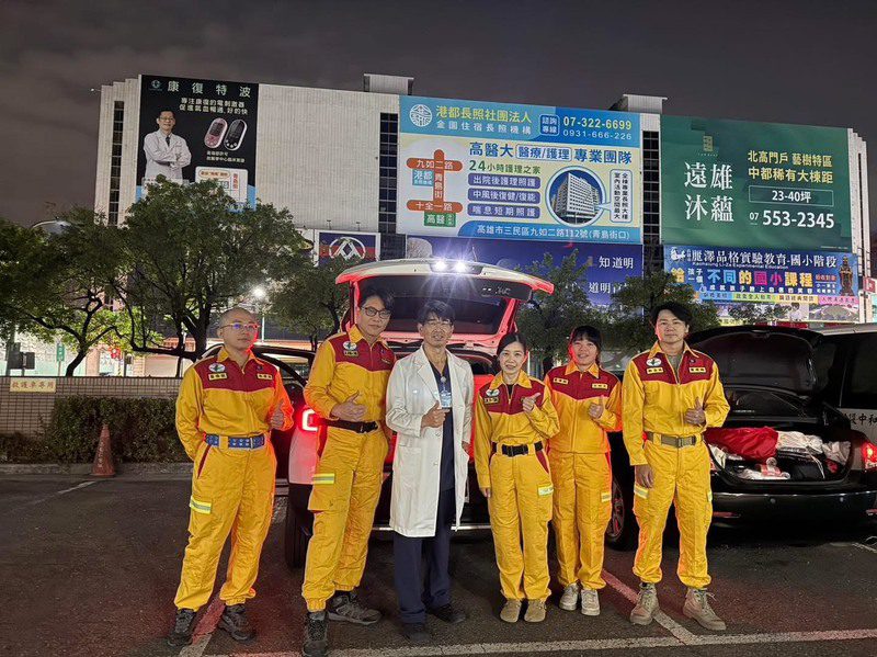 緬甸強震 高醫急診醫護深夜啟程集結待命 緬甸強震 高醫急診醫護深夜啟程集結待命