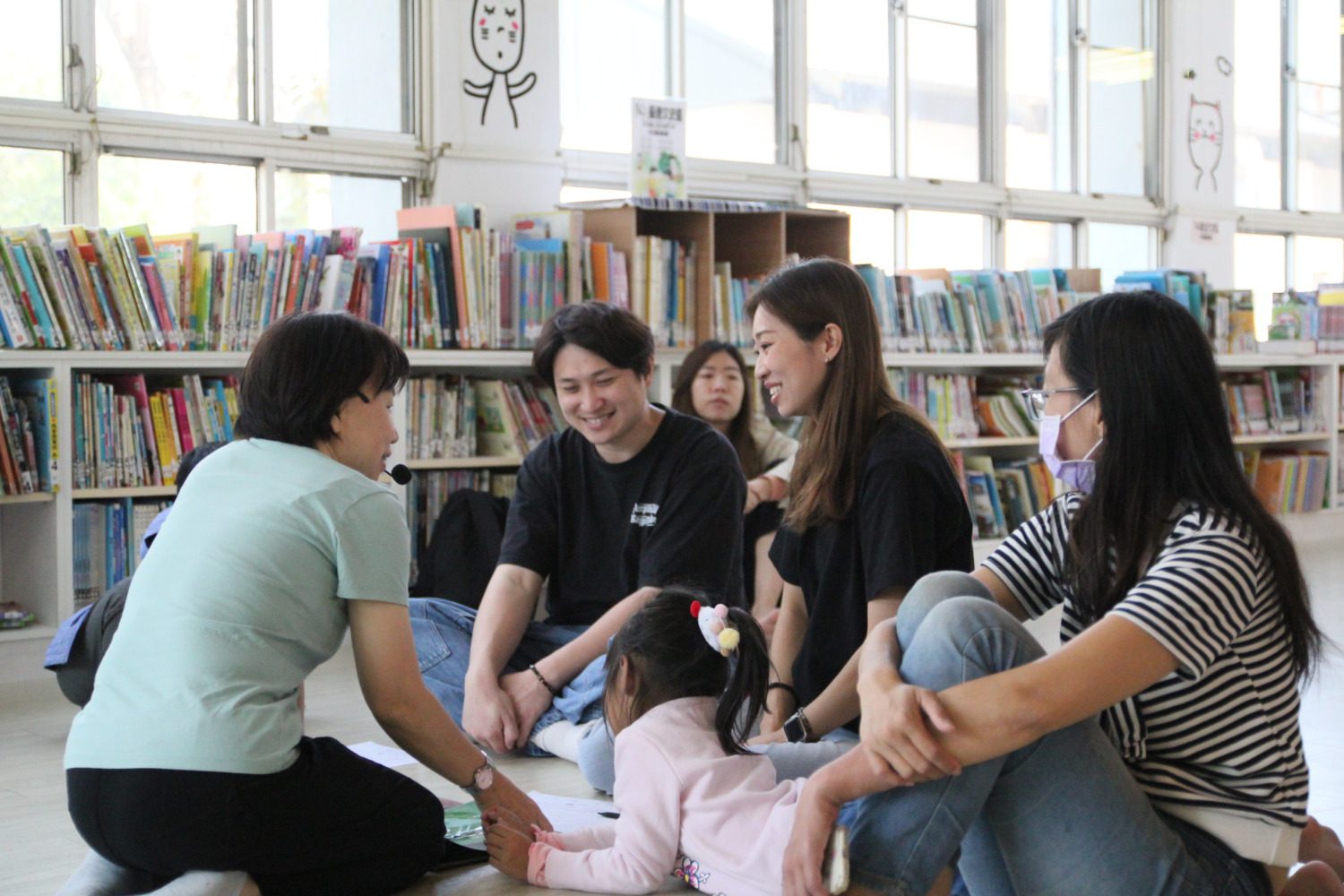 平安基金會阿蓮據點辦親子共讀 從小培養閱讀習慣 平安基金會阿蓮據點辦親子共讀 從小培養閱讀習慣