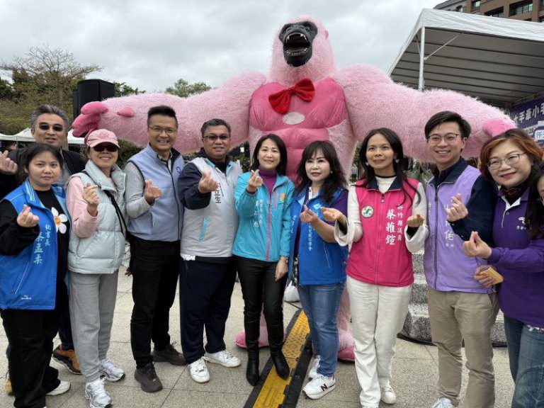 企業攜手社會團體辦公益園遊會 為偏鄉弱勢募款傳遞溫暖 企業攜手社會團體辦公益園遊會 為偏鄉弱勢募款傳遞溫暖