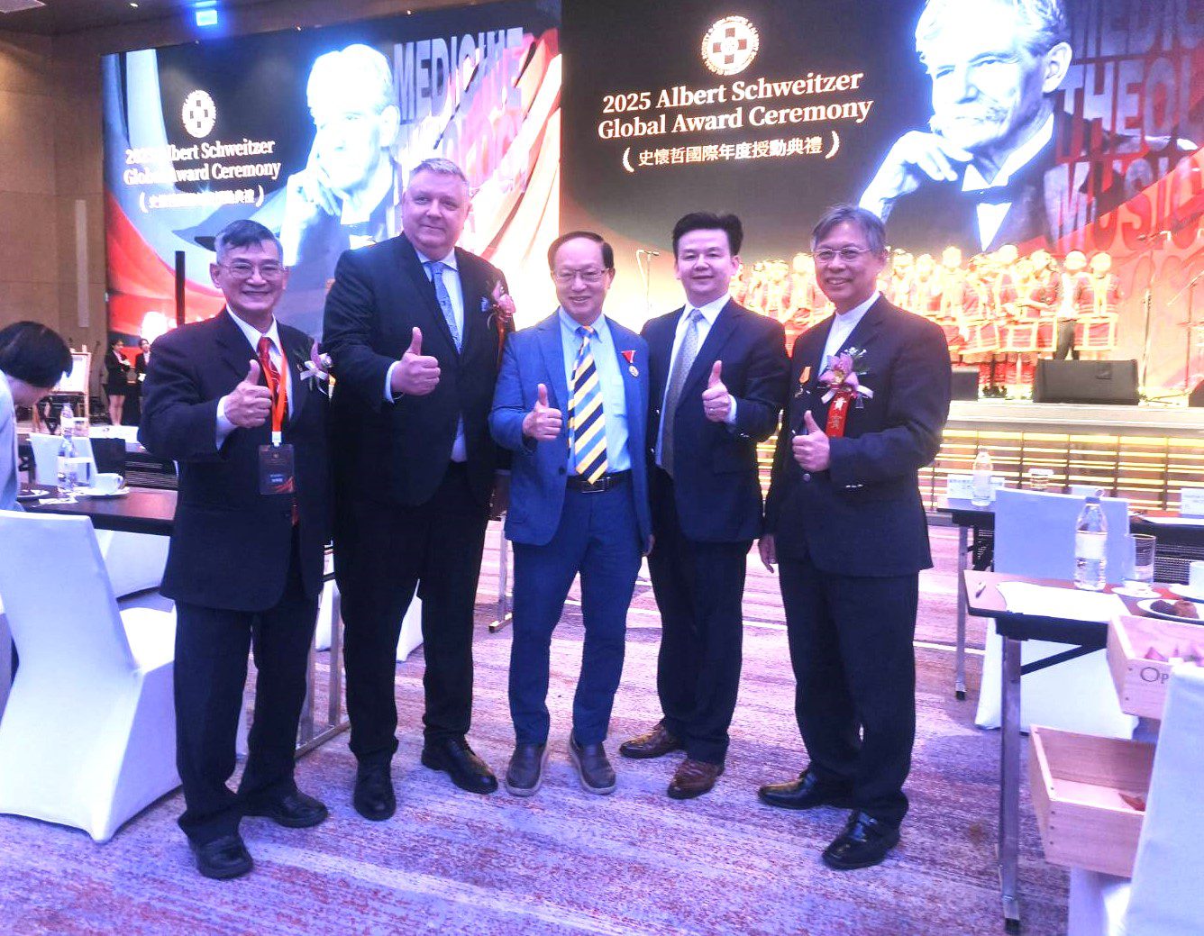 【國際盛事】史懷哲基金會150週年慶 曹賜斌醫師溫情引言道人道精神 【國際盛事】史懷哲基金會150週年慶 曹賜斌醫師溫情引言道人道精神