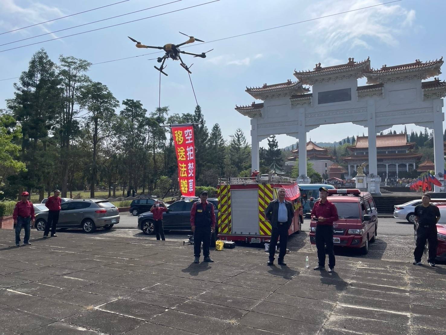 清明節祭祖   高市府消防燕巢分隊三管齊下預防公墓火災