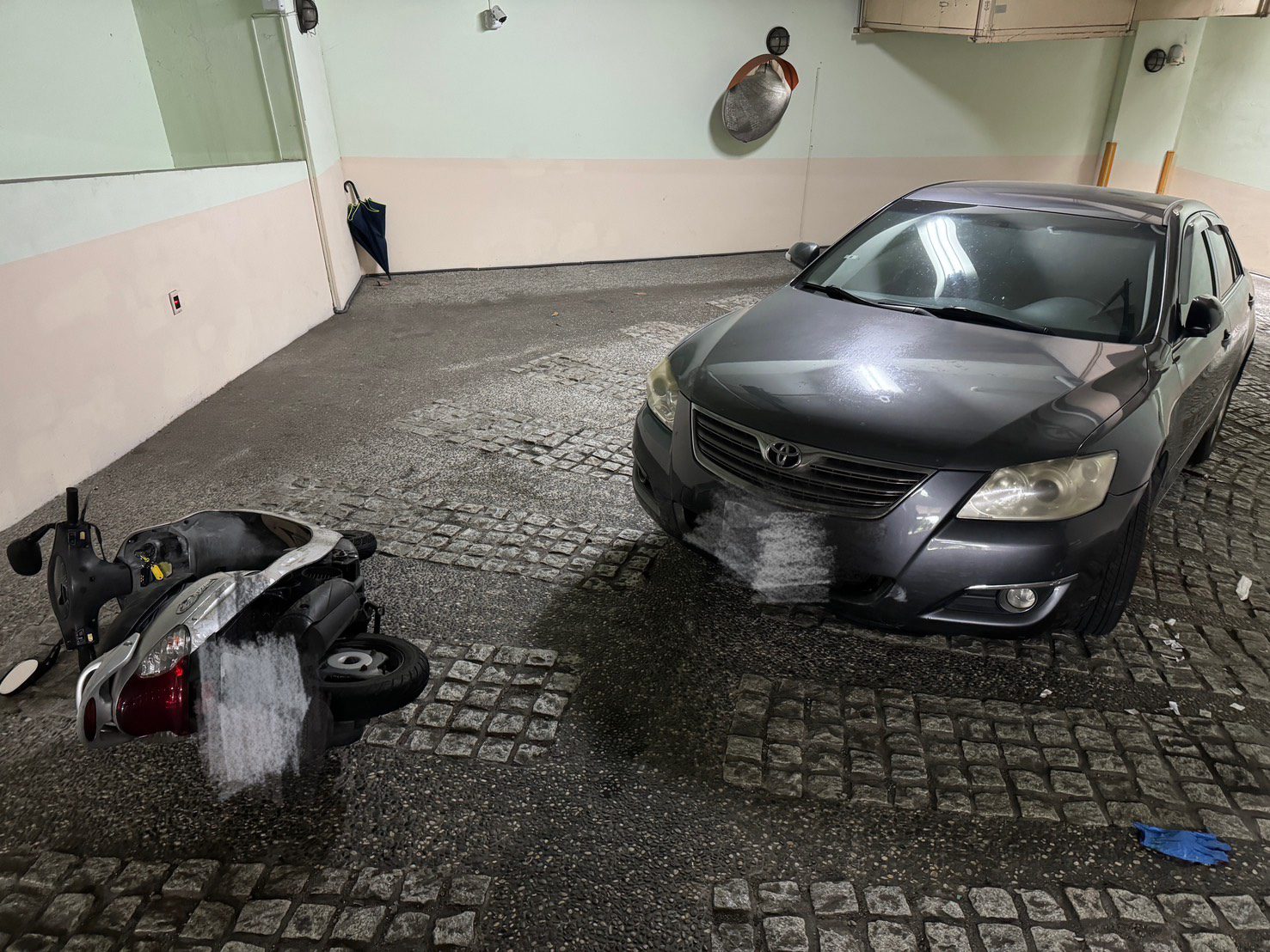 返家於停車場摔倒遭撞不幸喪命 中市二分局籲:進出停車場請多留意 返家於停車場摔倒遭撞不幸喪命 中市二分局籲:進出停車場請多留意