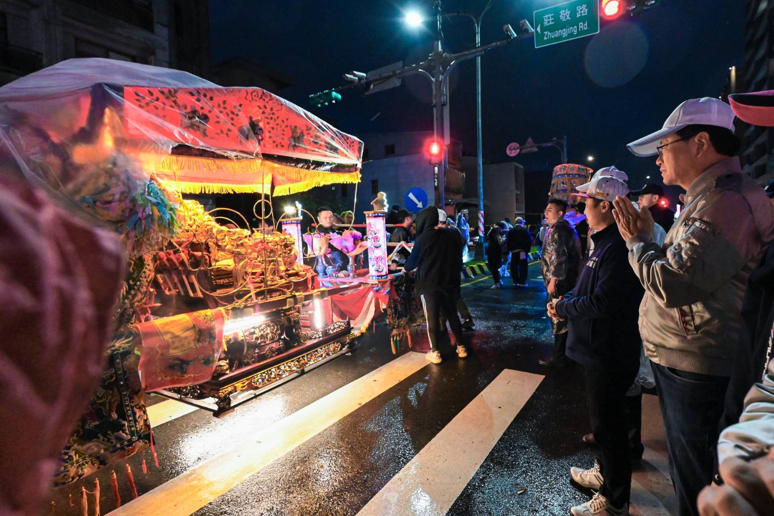 觀音草漯保障宮南巡進香 信眾不畏風雨迎天上聖母回鑾