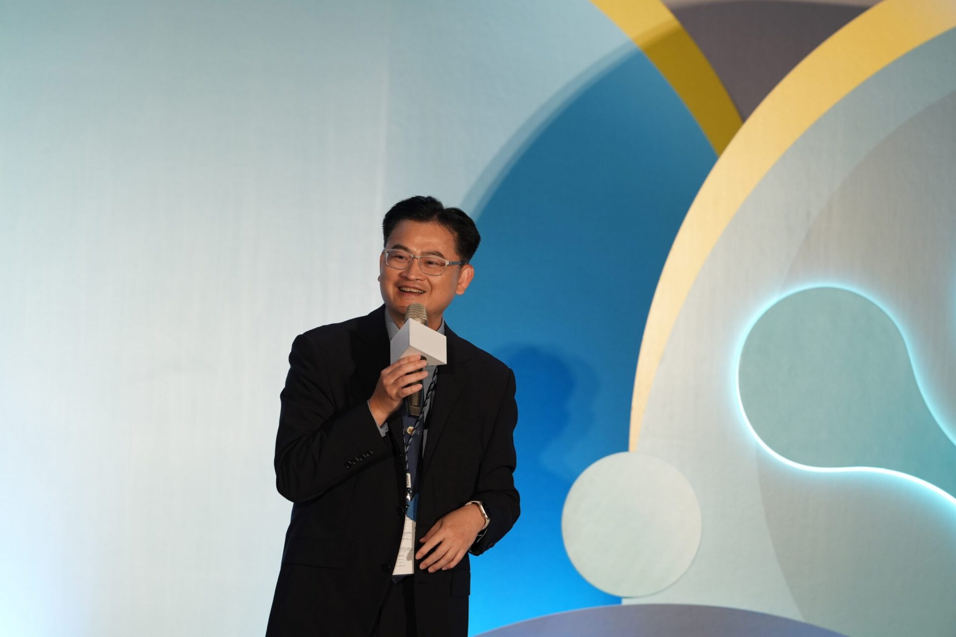 男性中年危機新福音–台灣最新複方攝護腺治療藥物問世 成為侵入性治療前的全新選擇 男性中年危機新福音–台灣最新複方攝護腺治療藥物問世 成為侵入性治療前的全新選擇