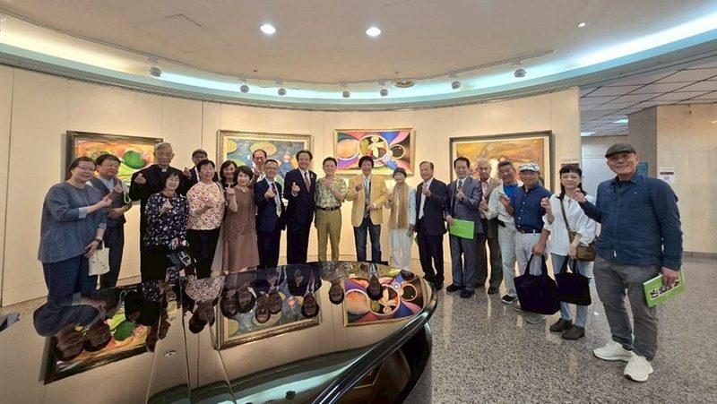 高醫大藝術、音樂、文學共賞 施哲三86回顧展