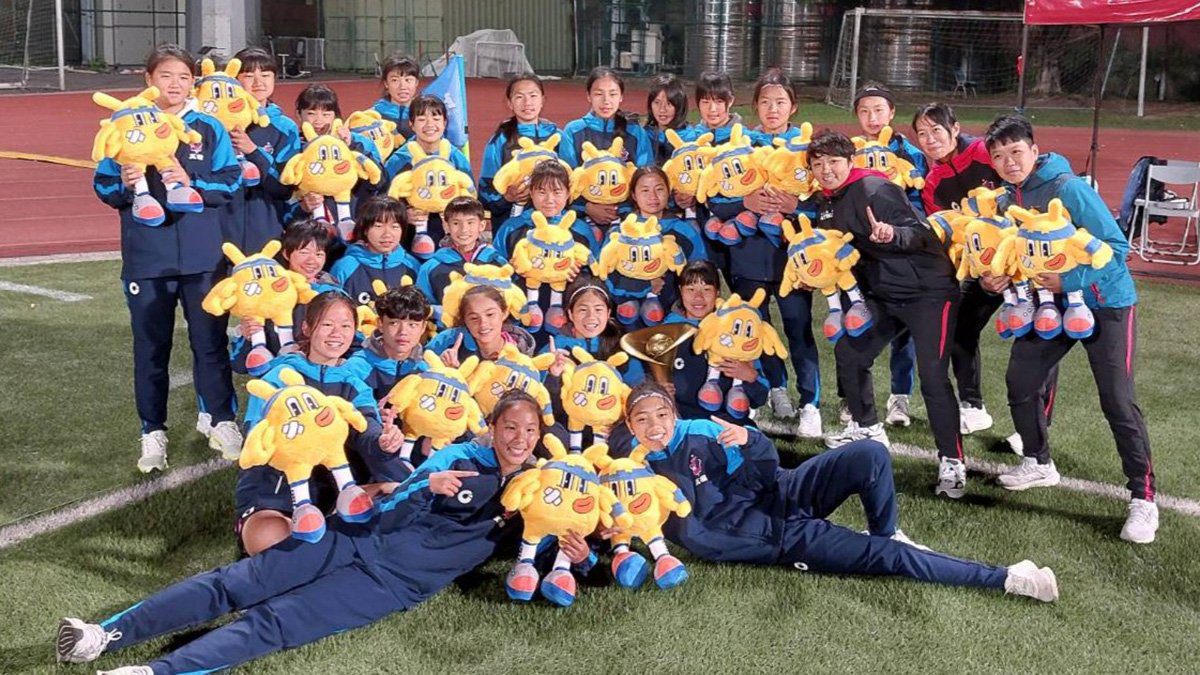 台中學校HFL足球聯賽傳捷報！五權女足封后、黎明男足奪銀