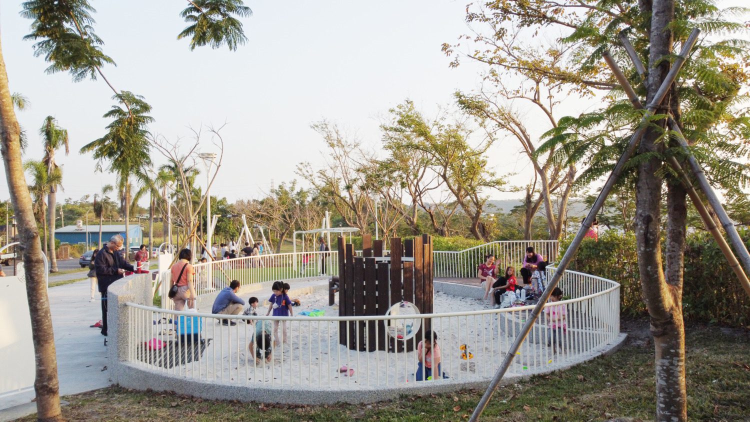 小港坪鳳公園遊戲場機能再升級!兼顧挑戰性與趣味性 小港坪鳳公園遊戲場機能再升級!兼顧挑戰性與趣味性
