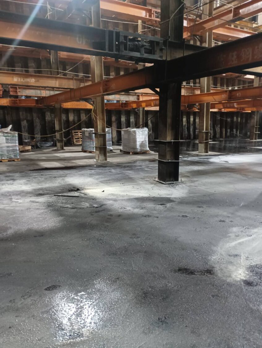 楠梓園區工地防水作業引燃  施工人員迅速撲滅火勢 楠梓園區工地防水作業引燃  施工人員迅速撲滅火勢