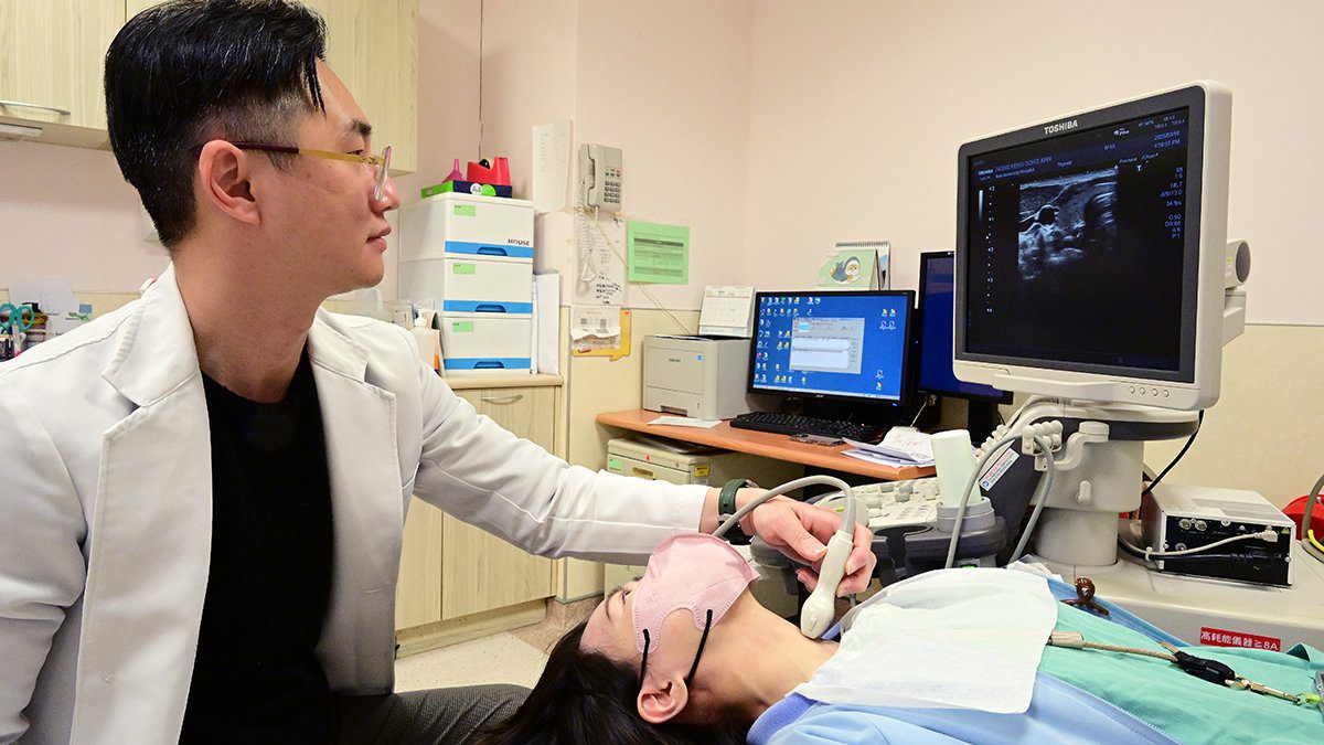 甲狀腺結節壓迫氣管 85歲嬤「整天不講話」 射頻消融術助重拾笑顏