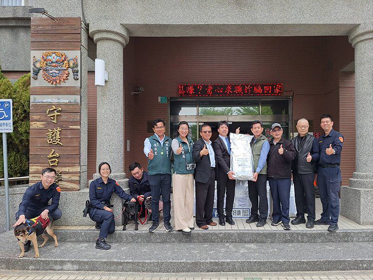 益力康攜手沈家鳳、陳秋宏、呂維胤　為警犬加菜