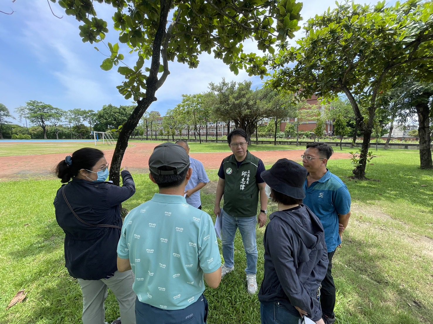 立委邱志偉協助爭取 五林國小跑道經費核定,今年將啟動新建工程 立委邱志偉協助爭取 五林國小跑道經費核定,今年將啟動新建工程