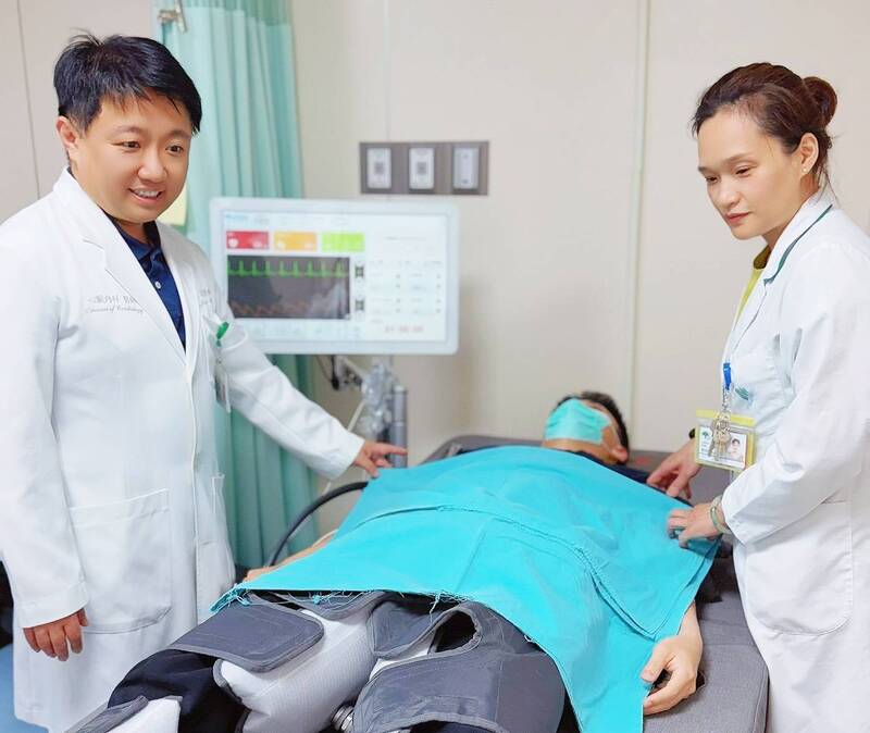 清明掃墓突然昏倒 別怨祖先沒保庇  阮綜合醫院EECP體外反搏治療以"AI心臟幫浦"改善血液循環 清明掃墓突然昏倒 別怨祖先沒保庇  阮綜合醫院EECP體外反搏治療以"AI心臟幫浦"改善血液循環