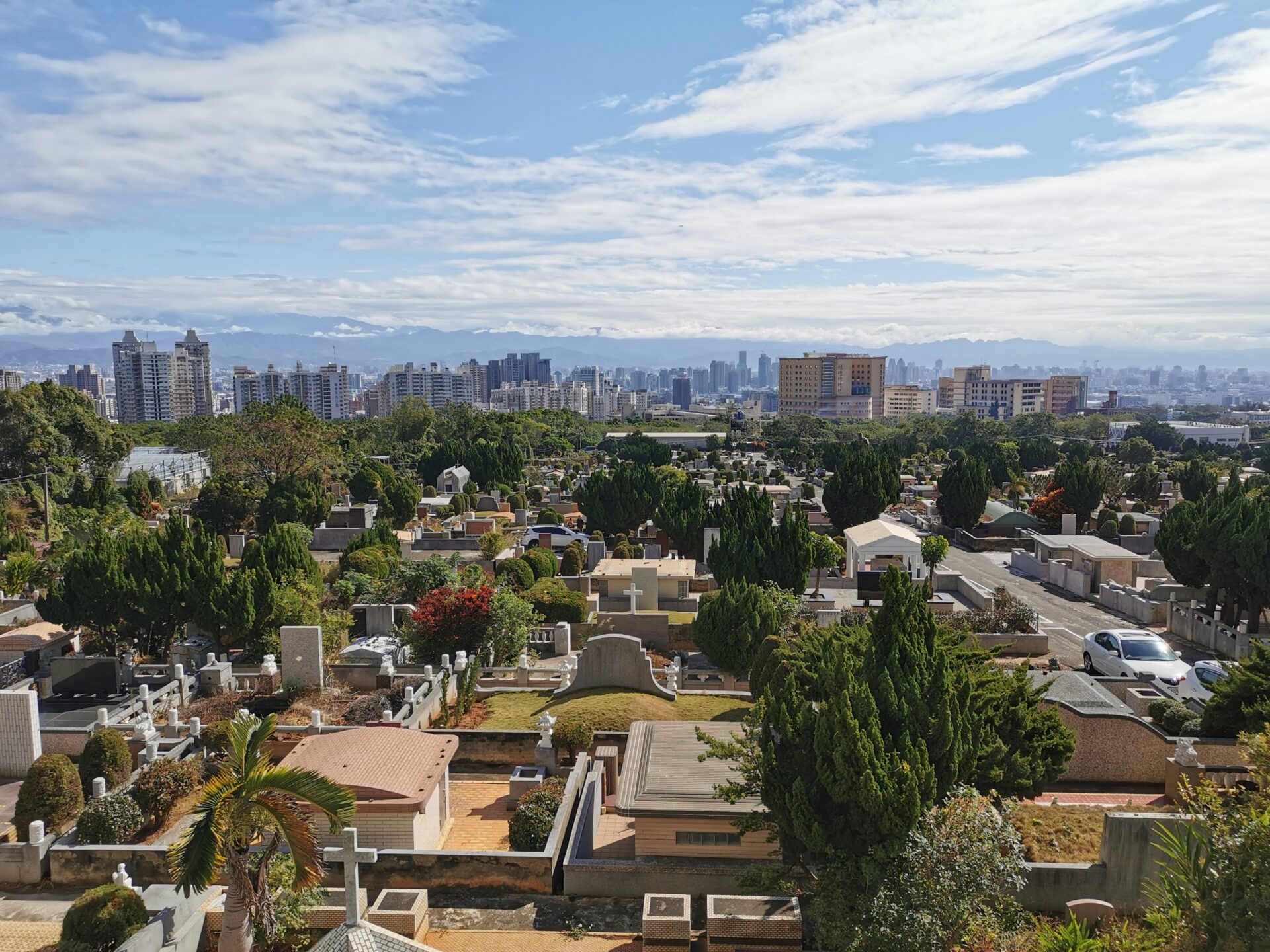 清明節不能掃墓會被祖先怪罪？　命理師曝「3招補救」祖先也會感動