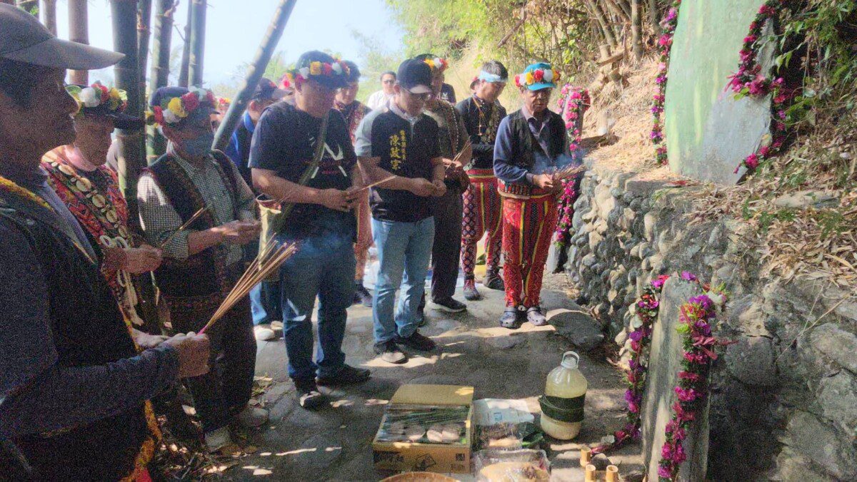 台東卑南族射馬干部落前往「陸發岸」舉行祭祖儀式    藉由活動傳承族群文化