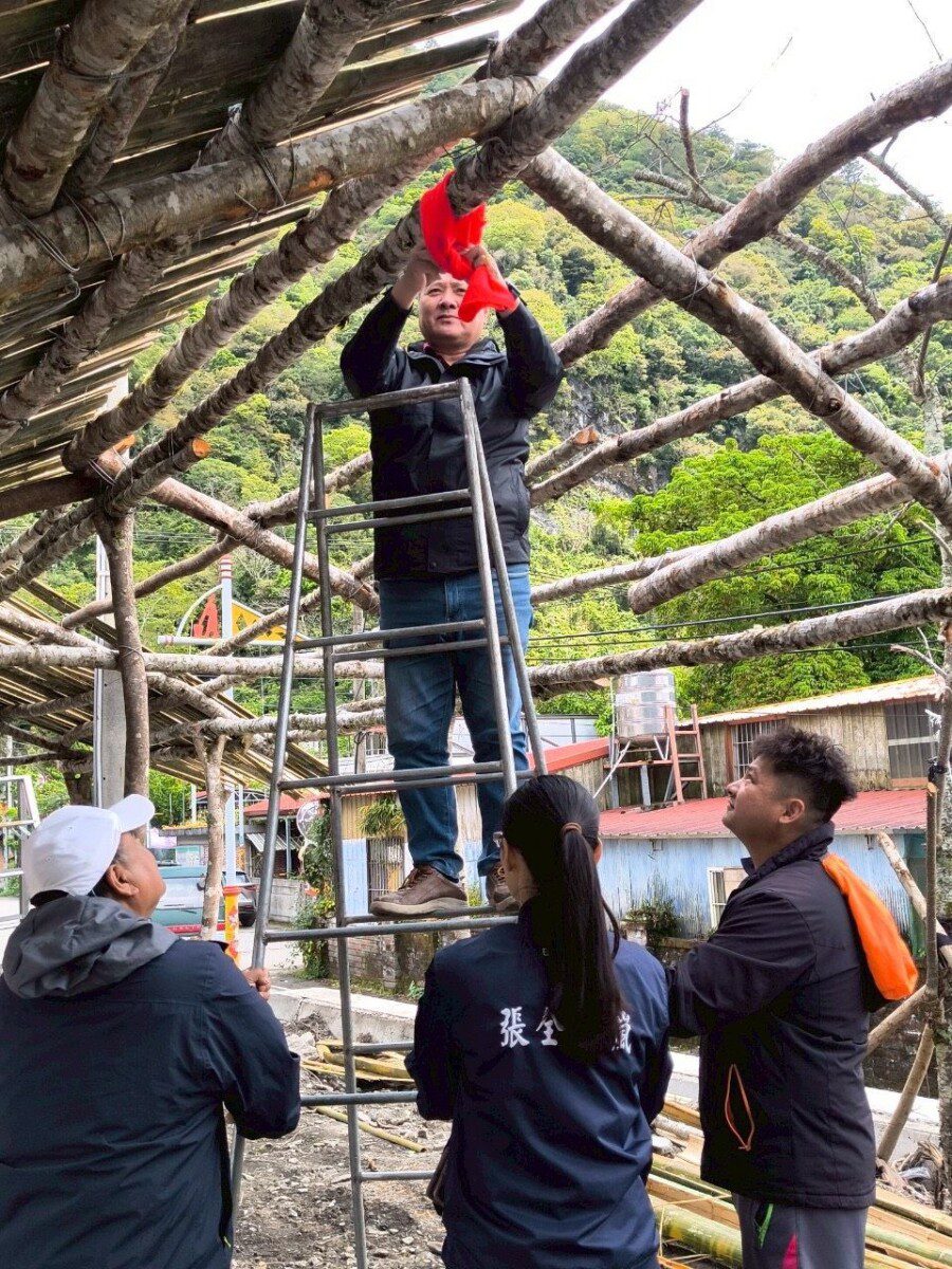 利稻部落耆老領青年用行動守護布農傳統記憶 利稻村發起文化復興 利稻部落耆老領青年用行動守護布農傳統記憶 利稻村發起文化復興