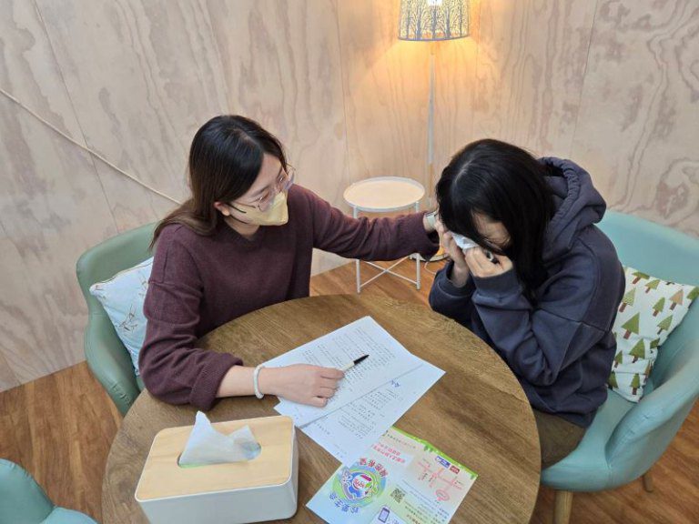 4/2台灣社工日 邱臣遠感謝竹市心衛中心社工用專業與溫暖守護民眾 4/2台灣社工日 邱臣遠感謝竹市心衛中心社工用專業與溫暖守護民眾