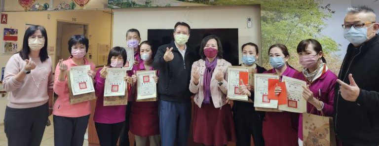 復能新生活 長輩重拾行走樂趣新竹榮家表揚自立支援復能楷模 復能新生活 長輩重拾行走樂趣新竹榮家表揚自立支援復能楷模