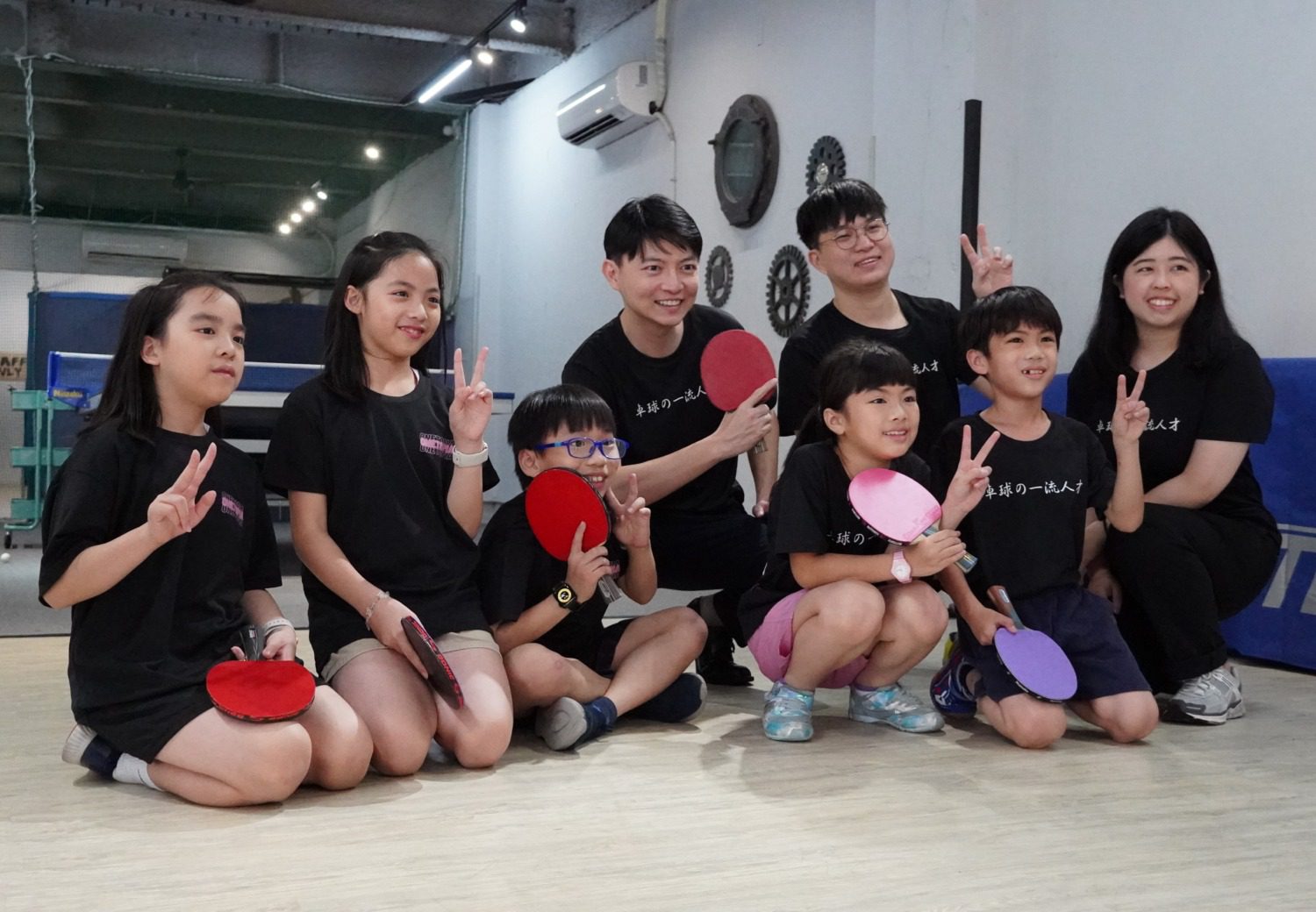 高市青年局輔導國手打造「玩樂倉庫」桌球、桌遊、Switch全都有! 高市青年局輔導國手打造「玩樂倉庫」桌球、桌遊、Switch全都有!