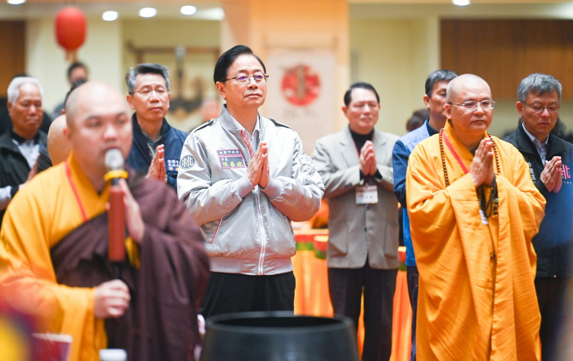 圓光寺水陸法會圓滿供香 信眾齊心祈福安康