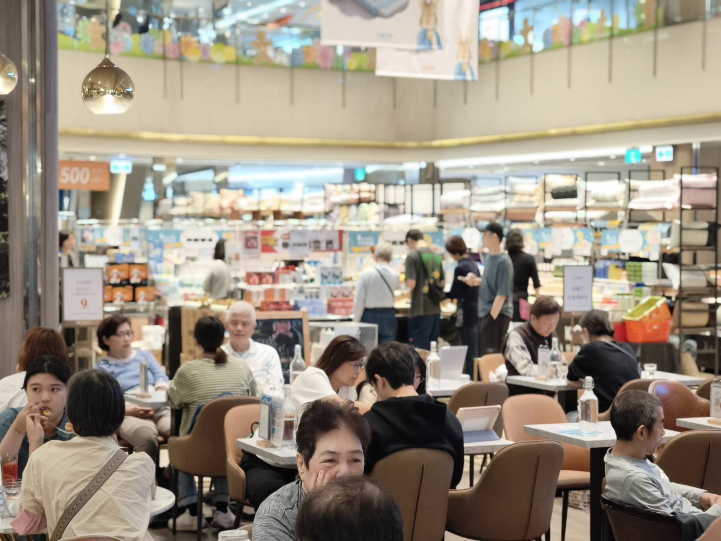 高雄義享時尚廣場「漾夏購物節」限時開跑祭6千送3百優惠 高雄義享時尚廣場「漾夏購物節」限時開跑祭6千送3百優惠