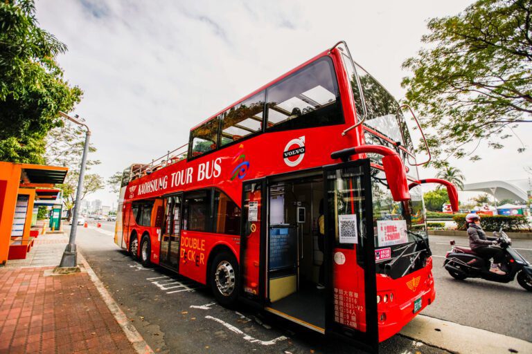 搭雙層巴士飛行南迴！台東800元輕旅享海岸山海饗宴