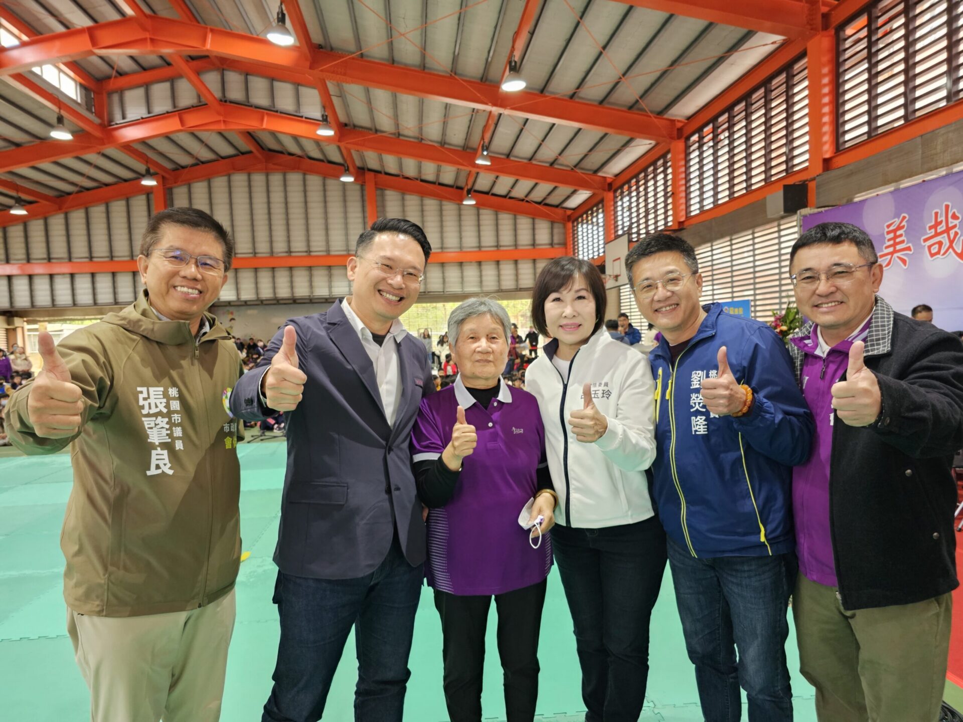 雙龍國小最溫柔的守護者！桃園副市長蘇俊賓手繪圖卡向她致敬