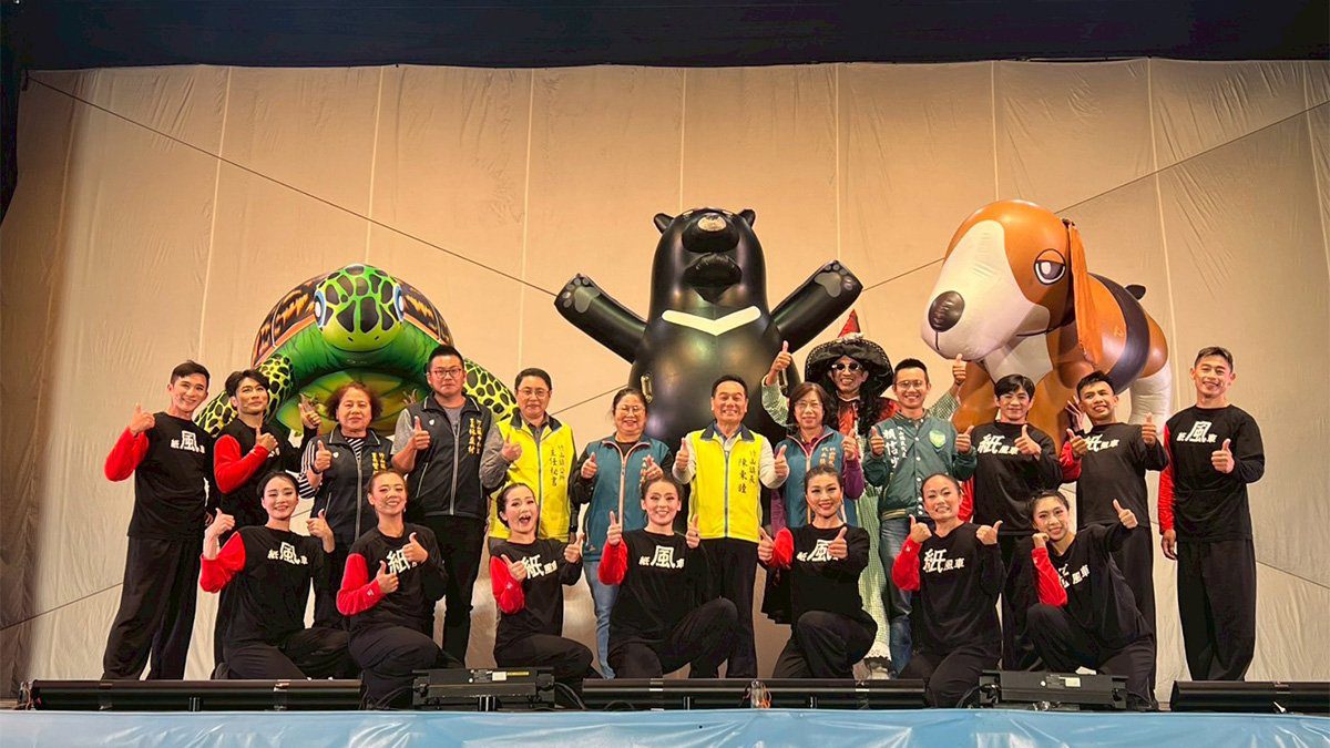 竹山戶外劇場點亮童趣藝術夜 紙風車劇團歡慶兒童節　