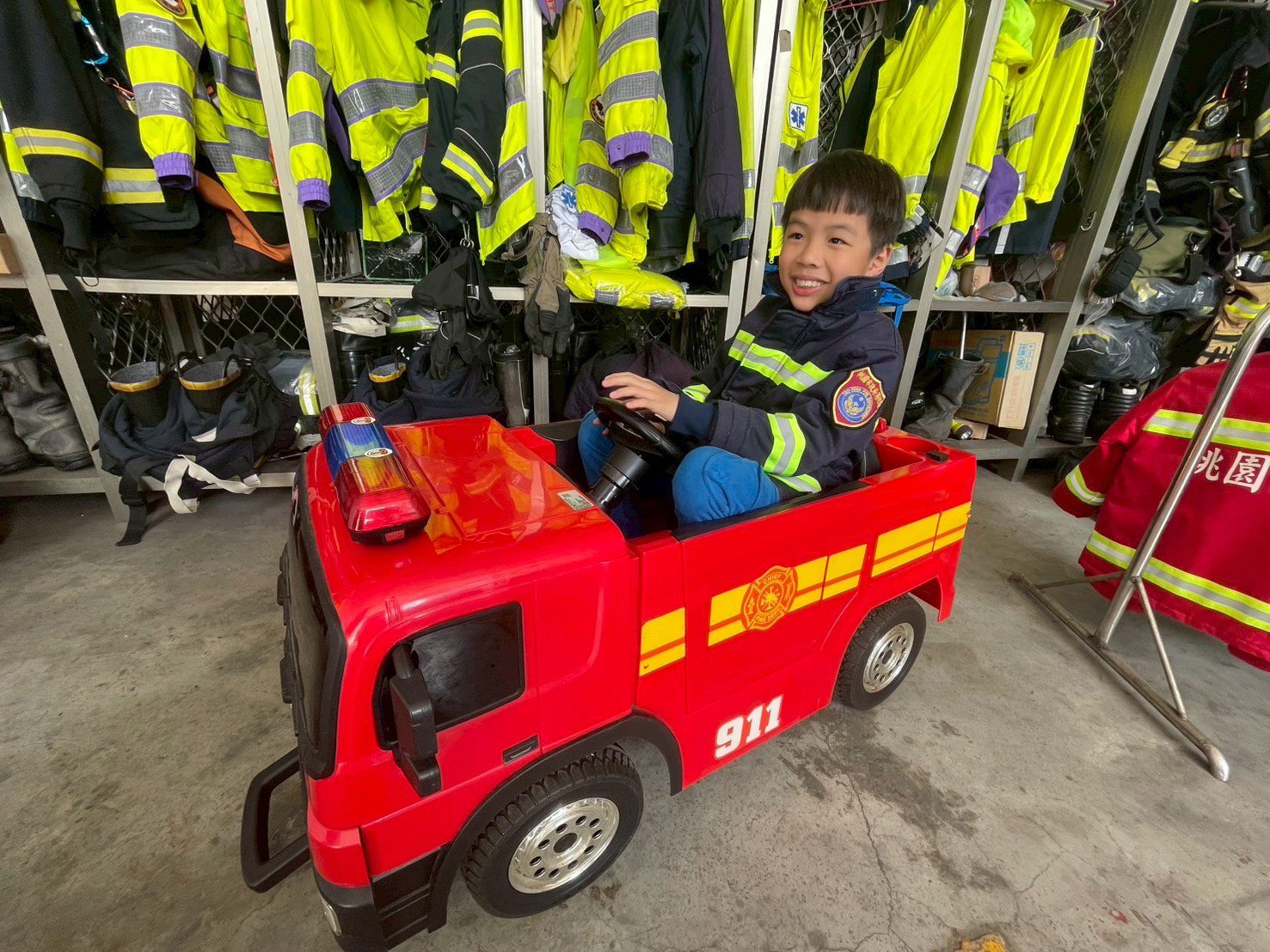 繪畫結合防災教育 桃消大竹分隊邀請親子繪製「最佳逃生計畫圖」