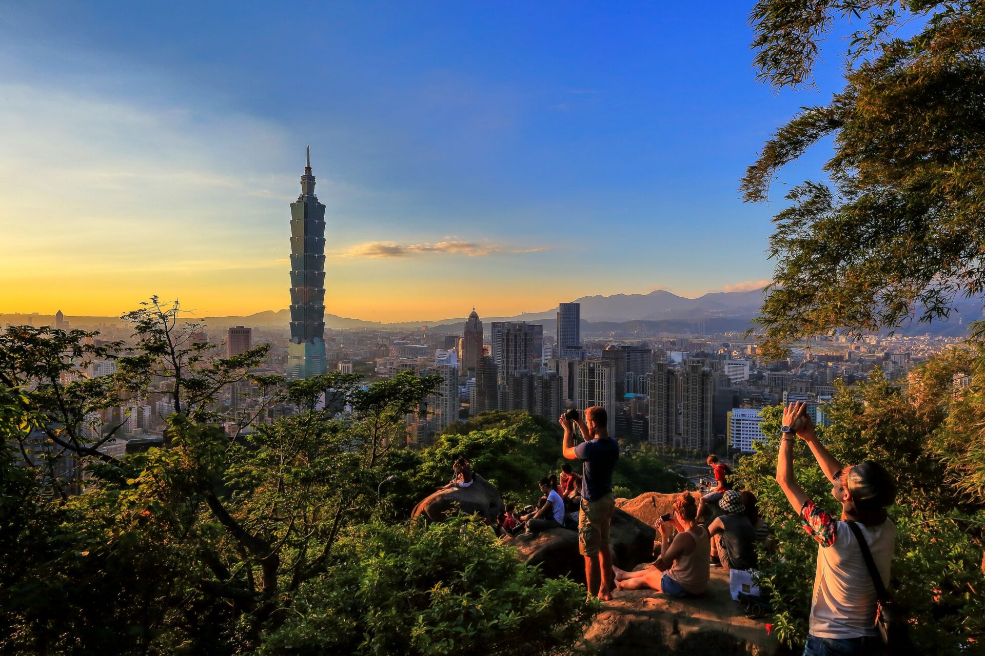 英國《Time Out》公佈:女性數位遊牧移居最安全的城市是台北! 英國《Time Out》公佈:女性數位遊牧移居最安全的城市是台北!