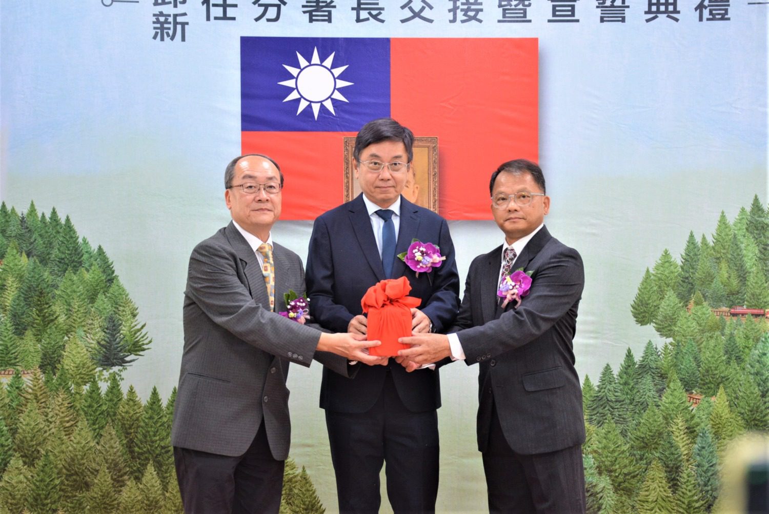 林保署嘉義分署卸、新任分署長交接 新任分署長學經歷俱優、公務資歷完整 林保署嘉義分署卸、新任分署長交接 新任分署長學經歷俱優、公務資歷完整