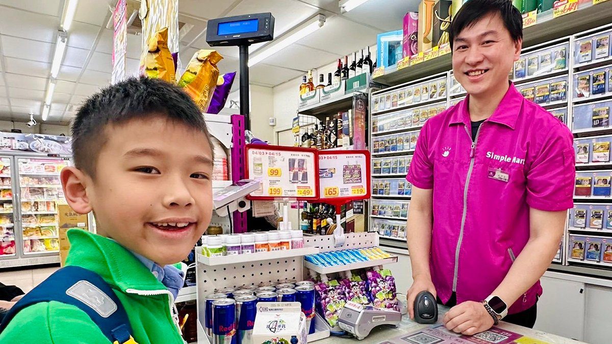 「鮮奶週報」試營運暖身跑　湯志民局長親自視察鼓勵學童踴躍兌換