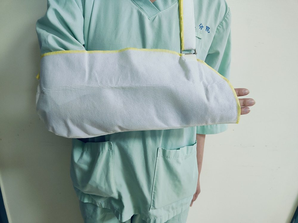 手部骨折術後疼痛不減?部桃新屋分院揭「吊帶用法」是關鍵 手部骨折術後疼痛不減?部桃新屋分院揭「吊帶用法」是關鍵