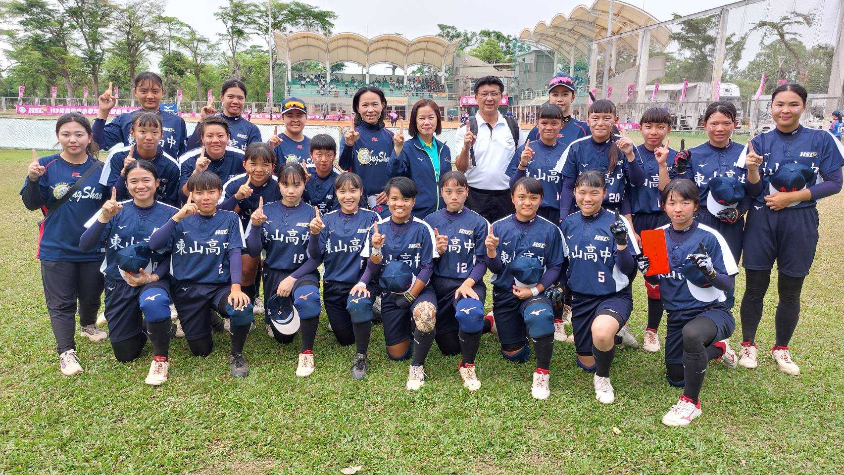 台中東山女壘勇奪HSL冠軍 順利拿下2連霸! 台中東山女壘勇奪HSL冠軍 順利拿下2連霸!