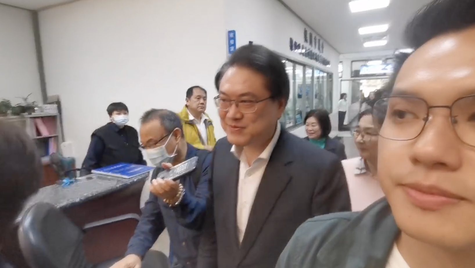 林右昌與桃議員關門密會 詹江村：國難當頭綠營還在關心大罷免