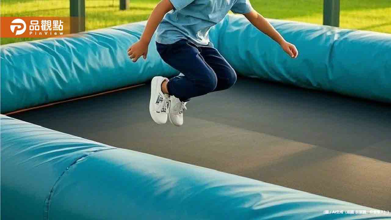 8歲男童玩彈跳床!突遭大風吹飛6公尺高 8歲男童玩彈跳床!突遭大風吹飛6公尺高