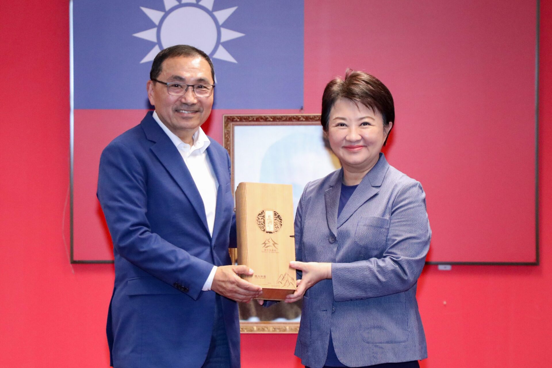 新北回訪台中城市交流 盧市長、侯市長聚焦關稅:不排除擴大縣市聯合發聲 新北回訪台中城市交流 盧市長、侯市長聚焦關稅:不排除擴大縣市聯合發聲