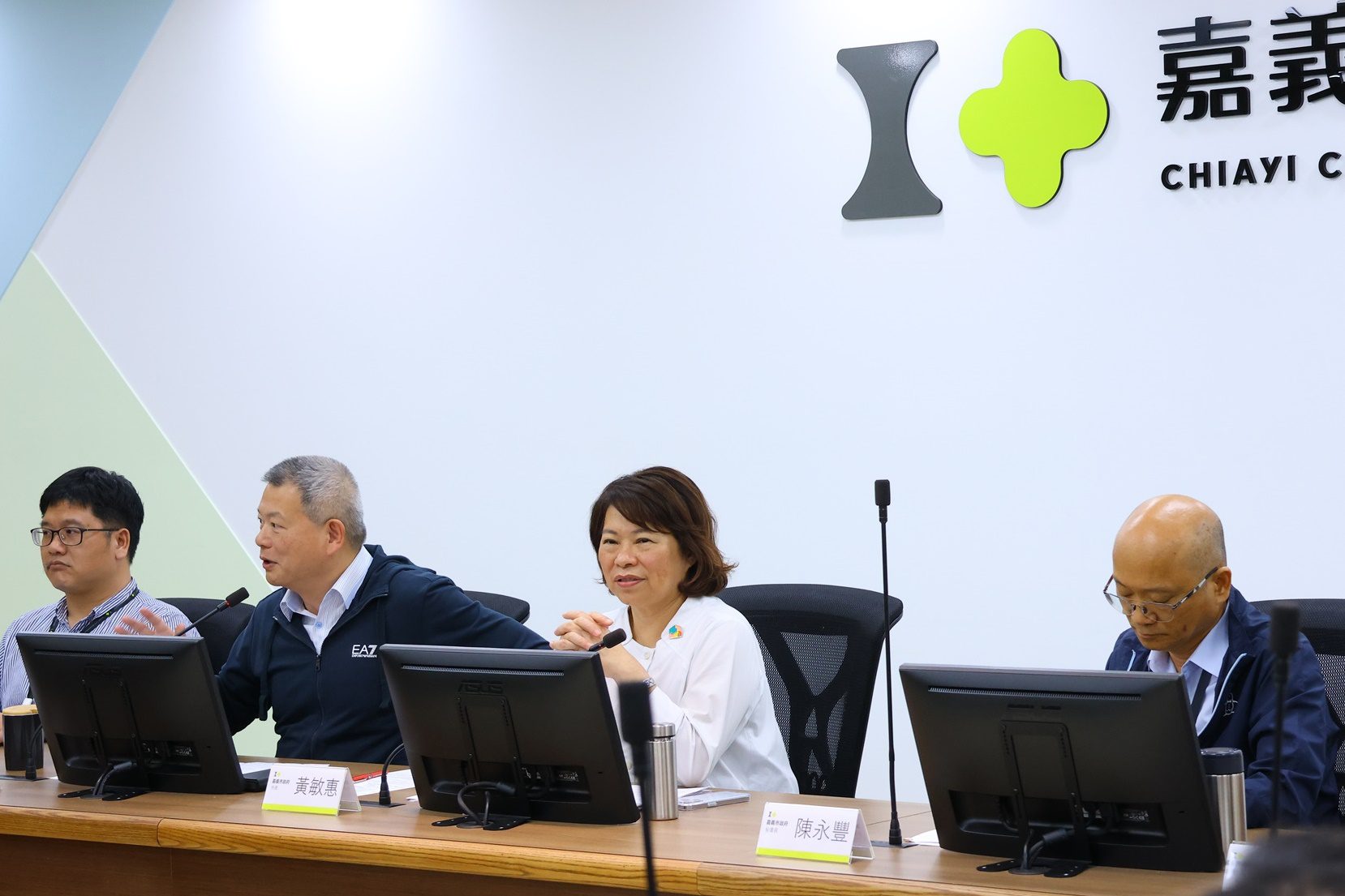 嘉市府召開關稅衝擊諮詢會議　黃敏惠與產業領袖共議對策