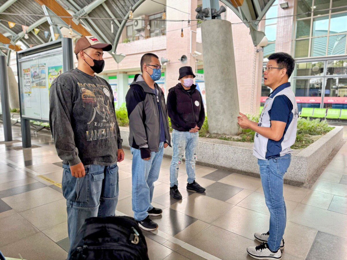 臺東縣補充兵役男入營  軍人服務站叮嚀祝福