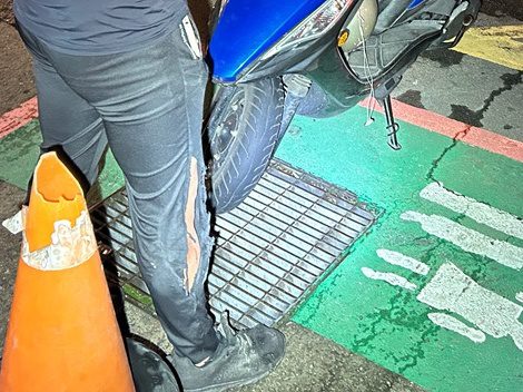 【有片】過馬路出車禍！68歲翁慘遭「撞飛」兒哀痛曝現況