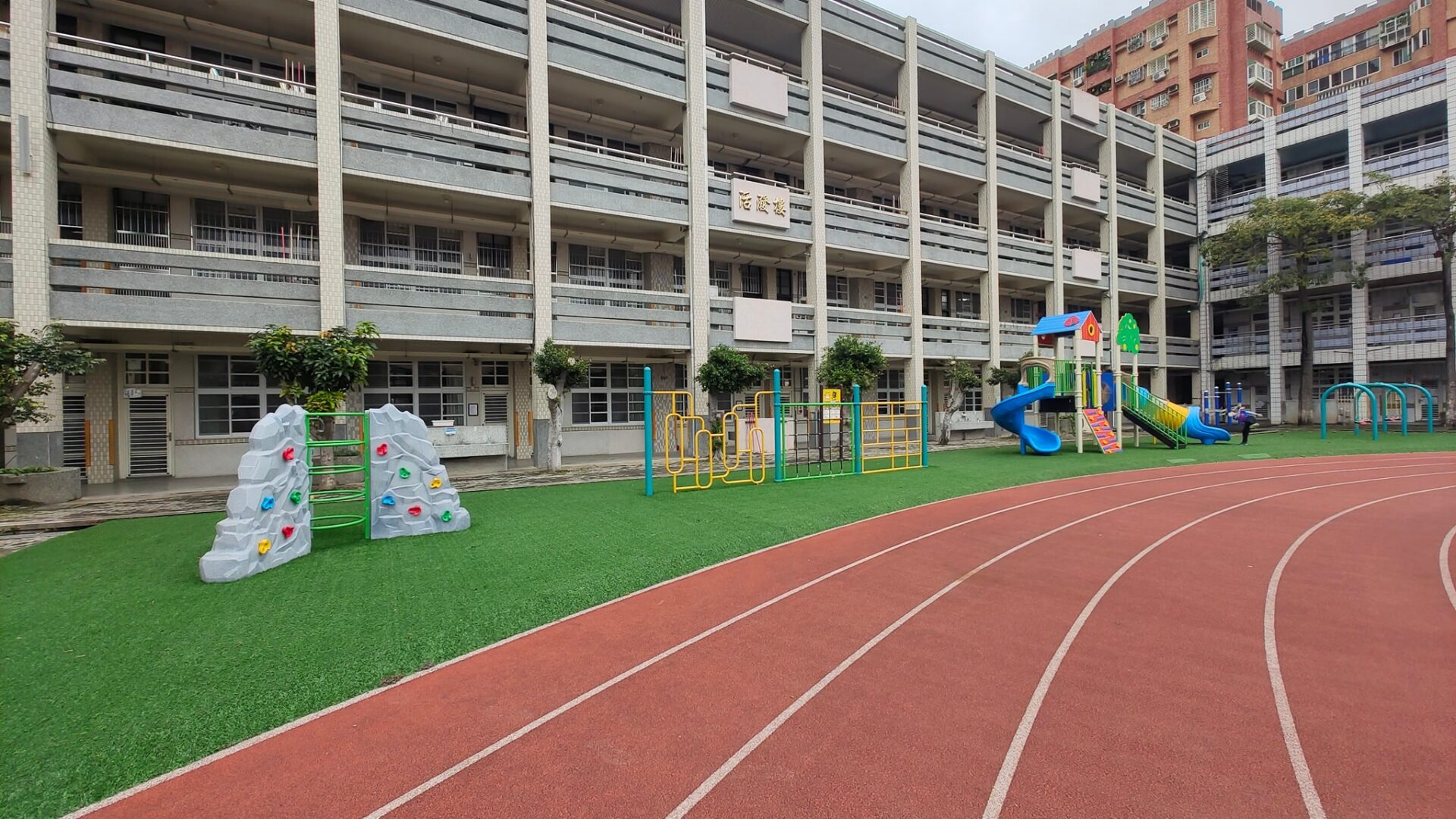 會稽國小再捲風波！導師失控揚言「血噴學生身上」 桃園教育局將評估校長是否適任