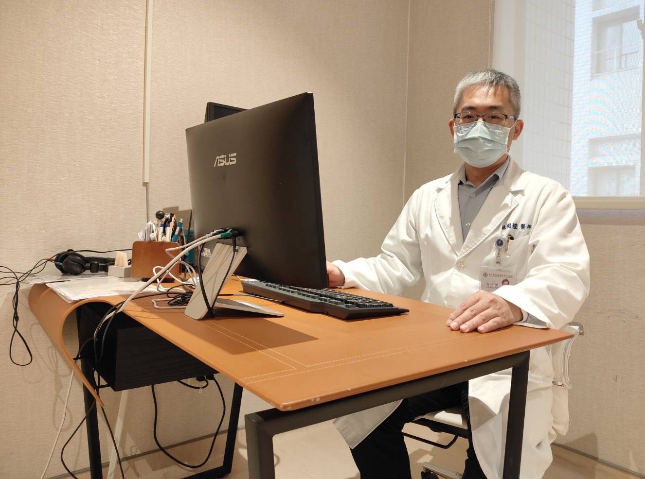 面對關稅衝擊引發股市震盪　醫：留意壓力反應、適時調適心情